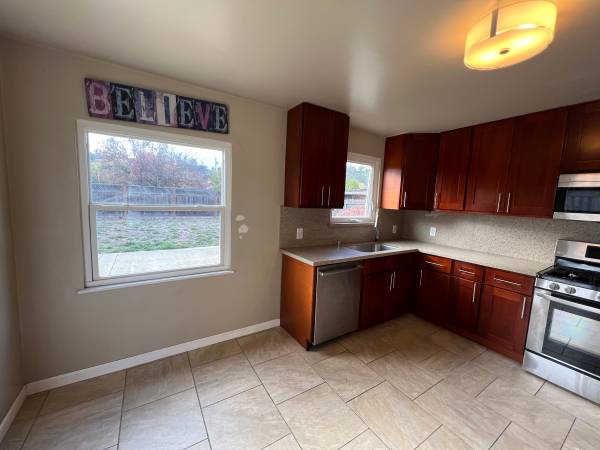 2BR/1BA Single Family House · Belvedere Tiburon photo 4