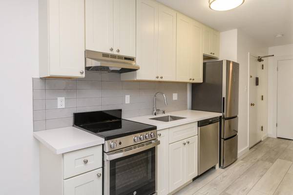 2BR/1BA Apartment on 27th Street · San Francisco photo 2