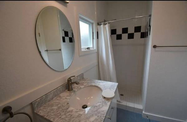 0BR/1BA Single Family House · Santa Rosa photo 5