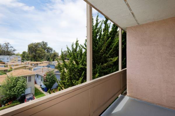 1BR/1BA Apartment · San Leandro photo 5