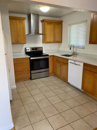 2BR/1BA Duplex · Cupertino photo 2