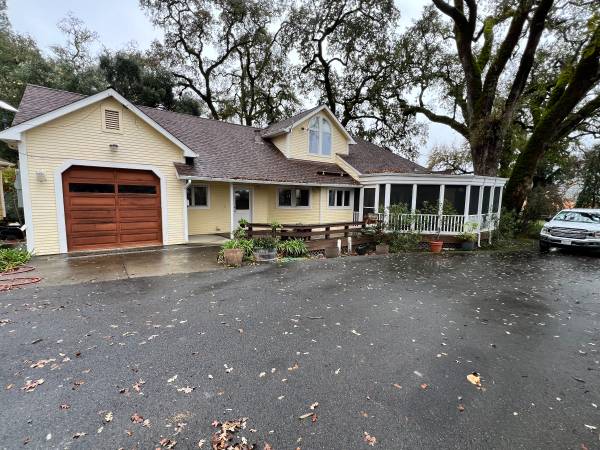 3BR/3BA Single Family House · Healdsburg photo 2