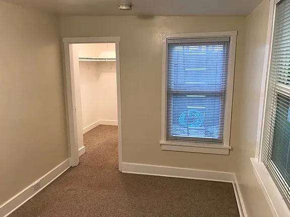 2BR/2BA Single Family House · Albany photo 2