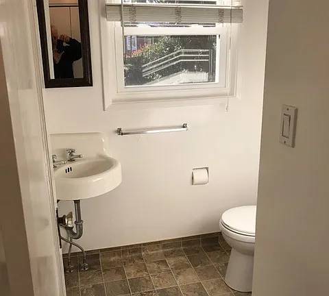 2BR/2BA Single Family House · Albany