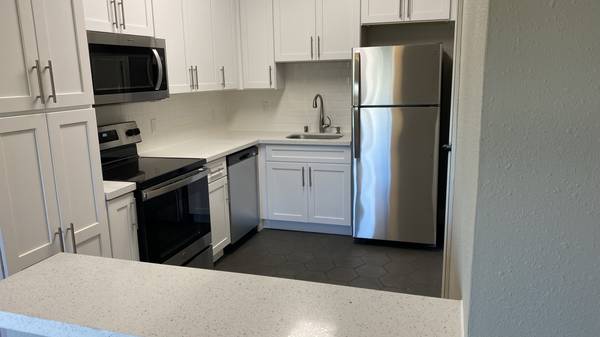 Apartments on Piedmont Ave · Oakland