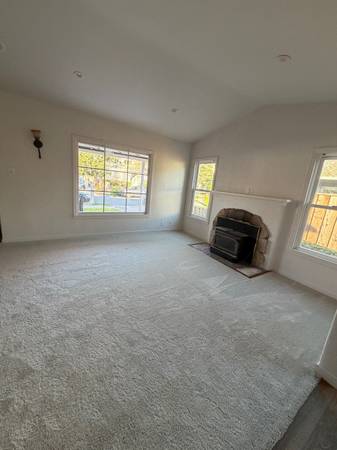 3BR/2BA House · Redwood City photo 2