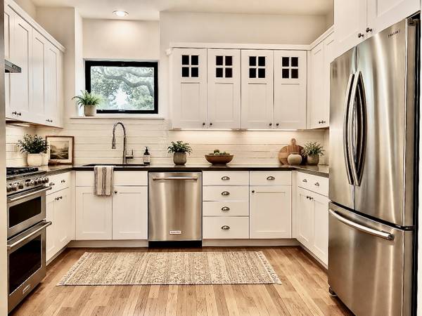 3BR/3BA Single Family House · Berkeley photo 5