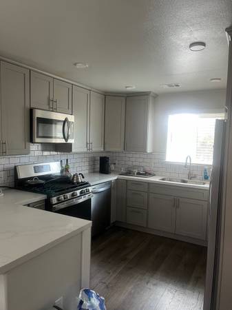 2BR/1BA Single Family House · Richmond photo 2