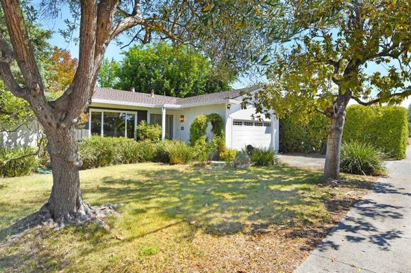 3BR/2BA Single Family House · El Verano
