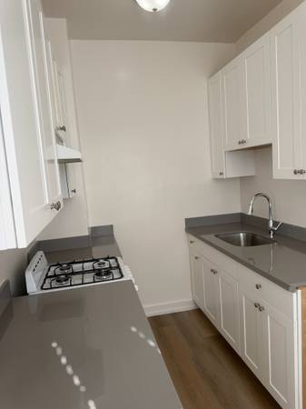 0BR/1BA Apartment · San Francisco photo 5