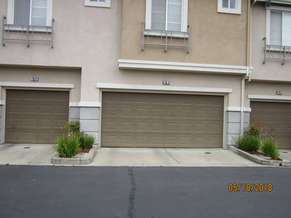 3BR/3BA Condo on City Walk Drive · Hayward photo 4