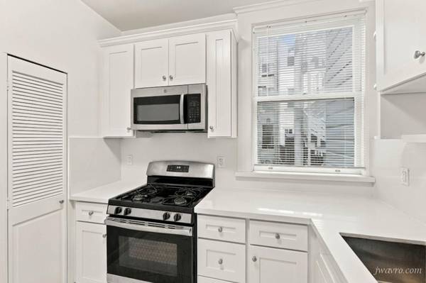 0BR/1BA Apartment · San Francisco photo 2