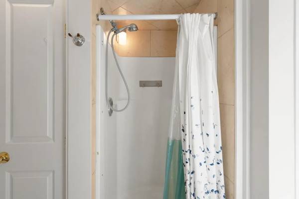 2BR/2BA House · Redwood Estates photo 5