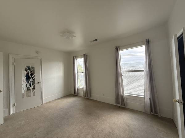 2BR/1BA Duplex · Petaluma photo 3
