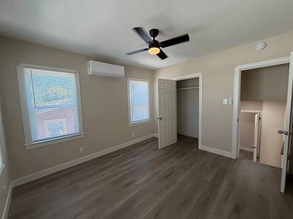 1BR/1BA Single Family House · Pittsburg photo 3