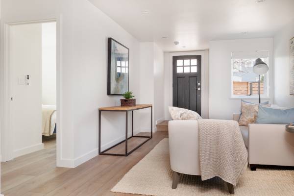 2BR/1BA Duplex · Oakland photo 3