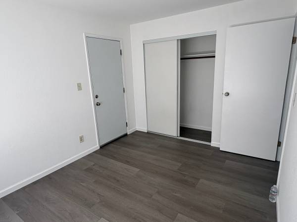 3BR/1BA Apartment · Oakland photo 5