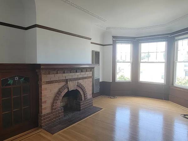 2BR/1BA Single Family House on Capistrano Ave · San Francisco photo 4