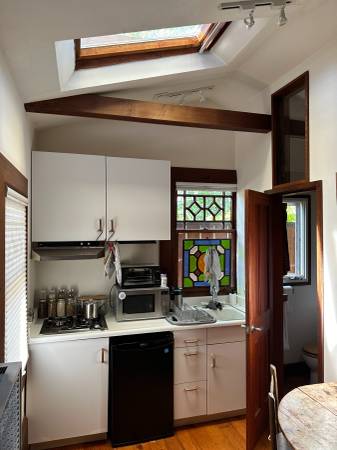 0BR/1BA Single Family House · Berkeley photo 5