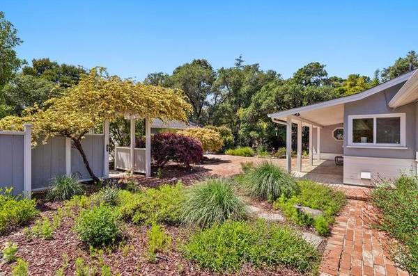 3BR/3BA Single Family House on Graham Hill Rd · Santa Cruz