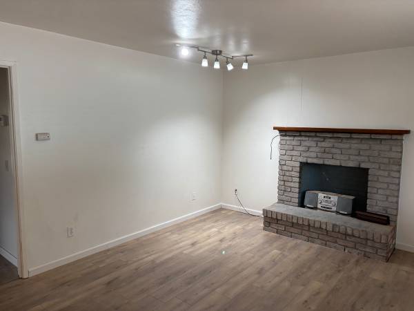 2BR/2BA Apartment · Santa Rosa photo 2