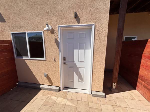 0BR/1BA Apartment · Richmond photo 4