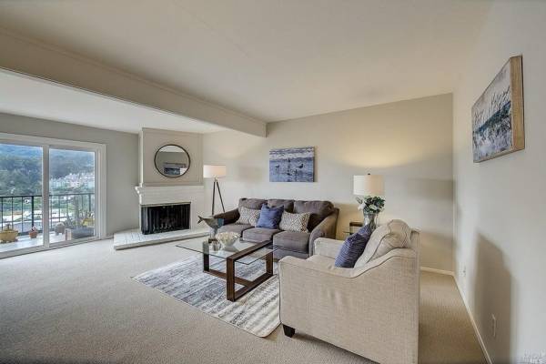 1BR/1BA Single Family House on Stanford Way · Sausalito photo 5