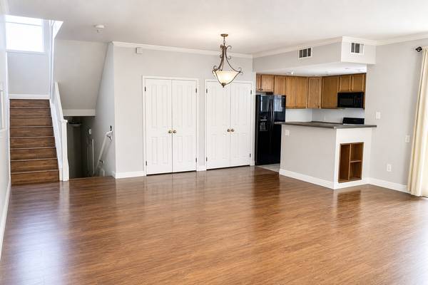 3BR/2BA Apartment · Sausalito photo 4