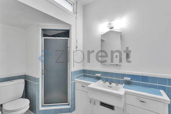 3BR/1BA Single Family House · San Francisco photo 4
