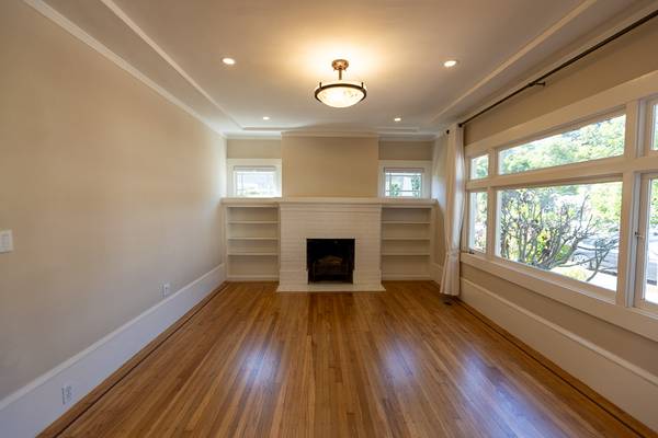 2BR/1BA Single Family House · Berkeley photo 2