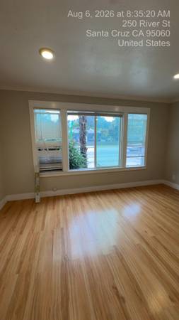 4BR/2BA Single Family House · Santa Cruz photo 3