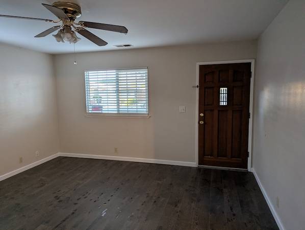 2BR/2BA Single Family House on Sally St · Hollister photo 2