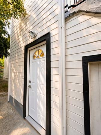 2BR/1BA Duplex · Vallejo photo 2