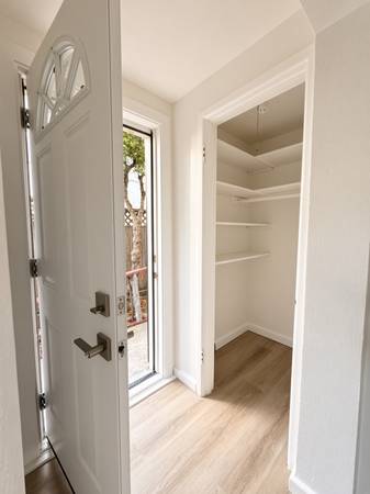 2BR/1BA Duplex · Vallejo photo 4