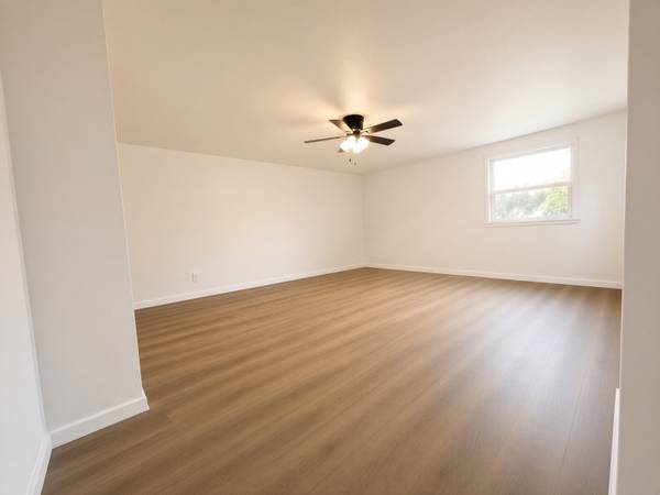 2BR/1BA Duplex · Vallejo photo 5
