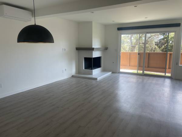 3BR/3BA Townhouse · Novato