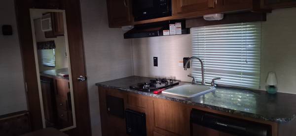 1BR/1BA Townhouse · Santa Rosa photo 2