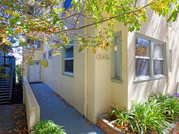 1BR/1BA Apartment · Richmond photo 3