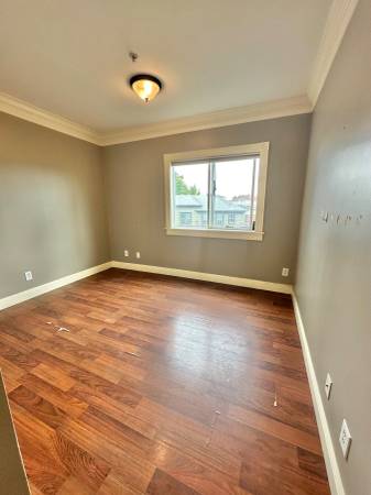 2BR/1BA Apartment · Oakland photo 5