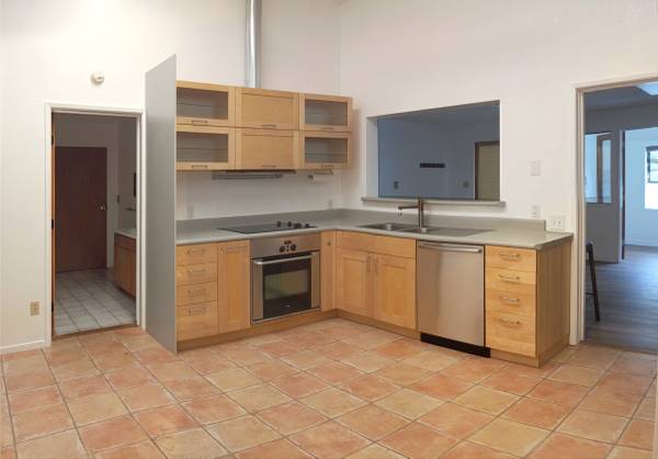 1BR/1BA Apartment · Petaluma photo 2