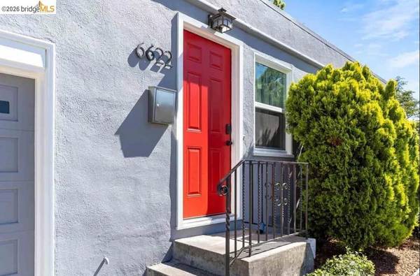 1BR/1BA Duplex on Waldo Avenue · El Cerrito photo 3