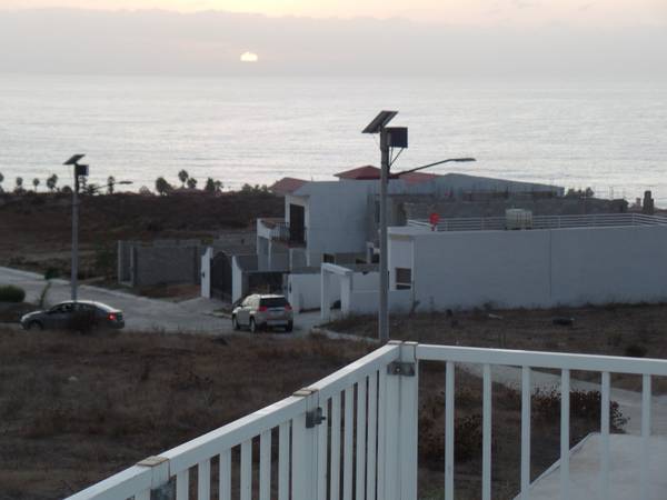 3BR/3BA Single Family House · San Diego photo 2