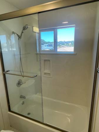 2BR/1BA Apartment on Shepherd Ave. · Hayward photo 2