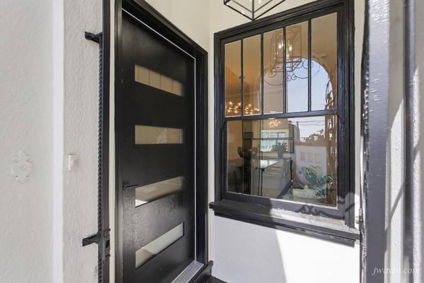3BR/2BA Single Family House · San Francisco photo 2