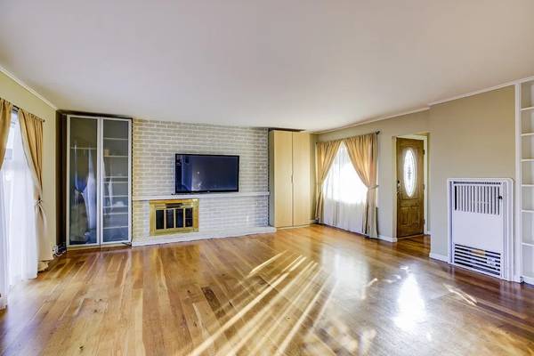 2BR/2BA House · South San Francisco photo 2