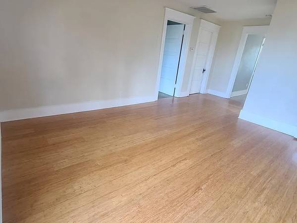 2BR/1BA Duplex on Virginia Street · Berkeley photo 4