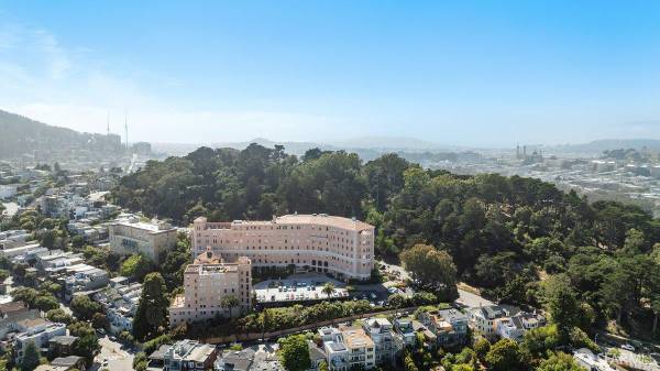 1BR/1BA Condo on Buena Vista Ave Unit 406w · San Francisco