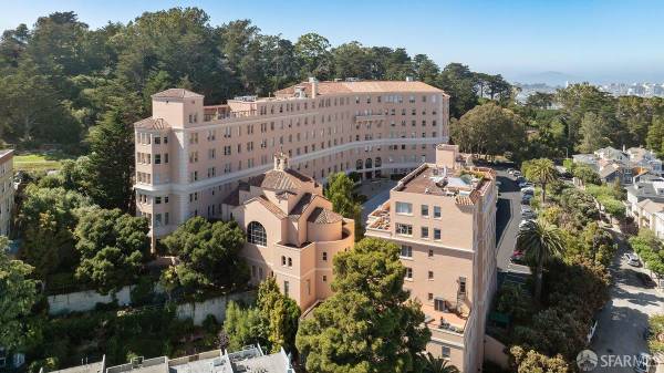 1BR/1BA Condo on Buena Vista Ave Unit 406w · San Francisco photo 2