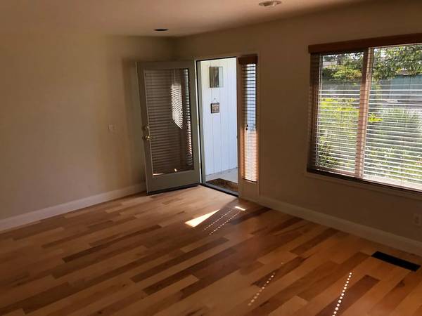 3BR/2BA Single Family House on Madison Dr · El Verano photo 4