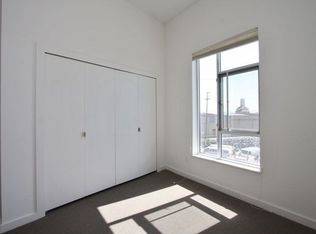 3BR/2BA Townhouse · Emeryville photo 5